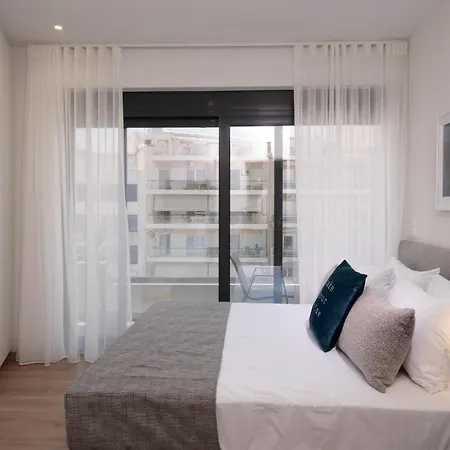 Kosmos Luxury Residences