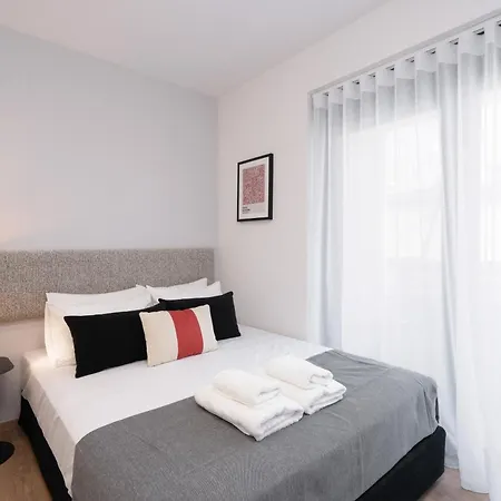 Kosmos Luxury Residences Apartment