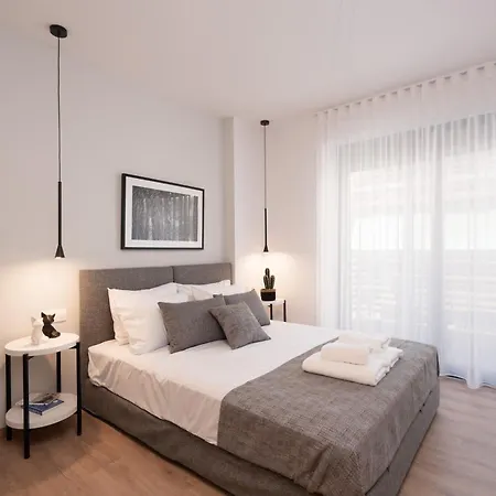 Kosmos Luxury Residences