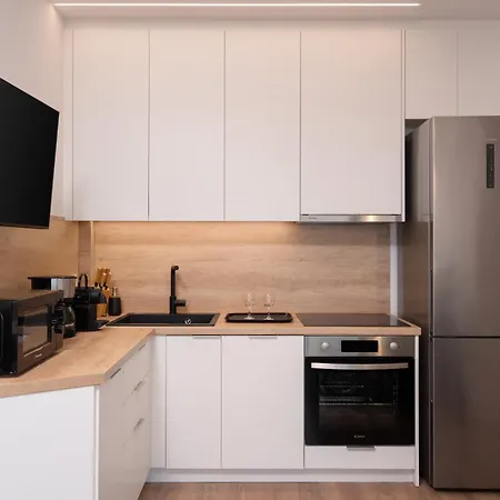 Kosmos Luxury Residences *