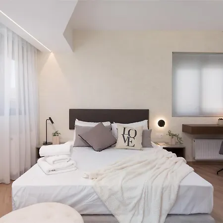 Kosmos Luxury Residences *